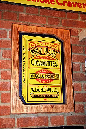 GOLD FLAKE CIGARETTES - click to enlarge